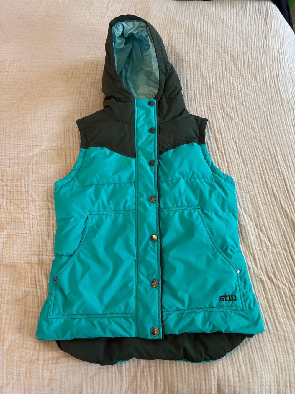 Stio Women’s Woodson Down Hooded Vest